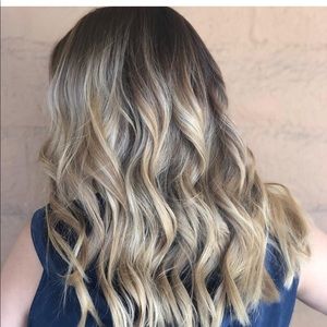 Meet your Posher, Anahi